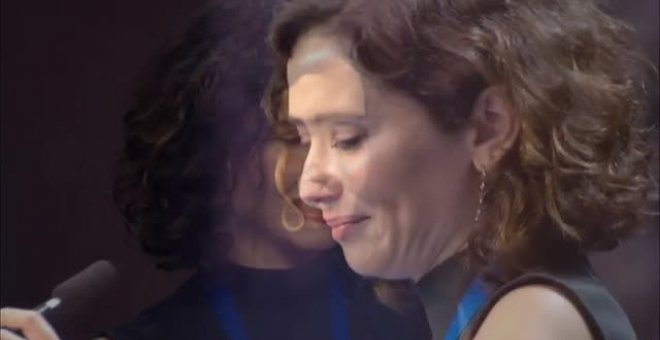 Ayuso se mofa de la vicepresidenta primera: "Yo no me voy a quitar de la foto"