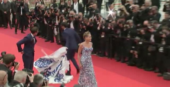 Protestas contra la violencia machista en la alfombra roja de Cannes