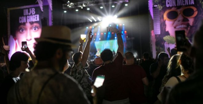 Una plaga de pulgas se pone las botas en el festival Interestelar Sevilla y genera confusión en plena alerta por la viruela del mono