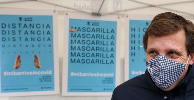 Almeida pagó dos euros más por cada mascarilla vendida por los comisionistas del precio máximo que abonó Sanidad