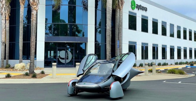 Aptera anuncia más de 22.000 reservas para su excéntrico coche eléctrico solar