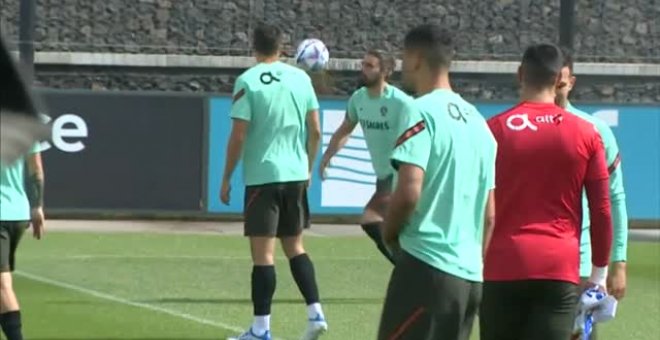 Cristiano y los suyos preparan el partido contra España