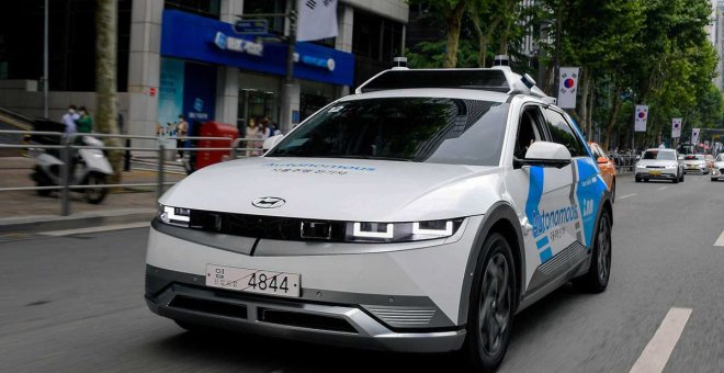 Un Hyundai IONIQ 5 empieza a trabajar como robotaxi totalmente autónomo