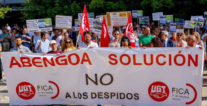 Los comités de empresa de Abengoa se encierran en la sede de la SEPI y reclaman su rescate