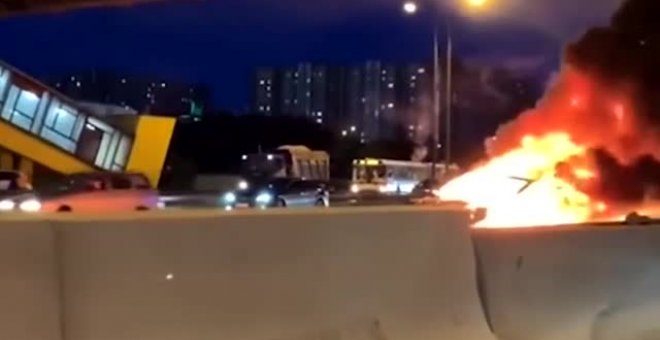 Sin protocolos para apagar los peligrosos incendios de los coches eléctricos