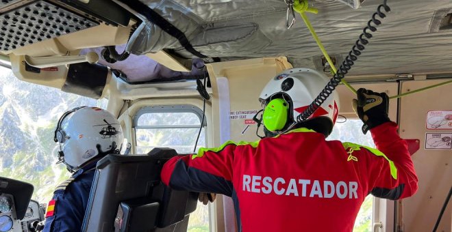 Rescatado tras fracturarse un tobillo mientras escalaba en los Picos de Europa