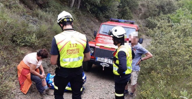 Rescatada una senderista de 76 años que se cayó en una ruta en Santo Toribio