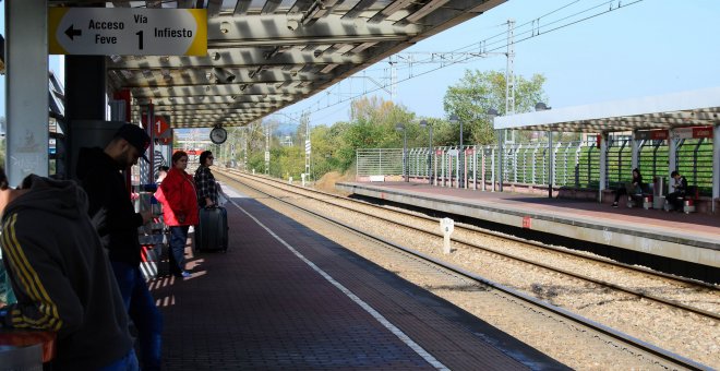 CCOO reclama a Barbón que baje a la mitad el precio del transporte