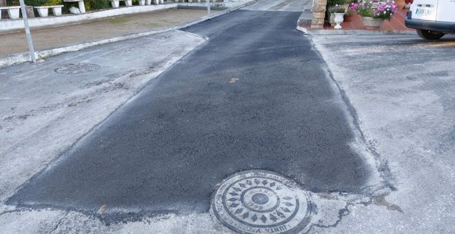 Comienza la mejora de la pavimentación en quince puntos por 30.000 euros