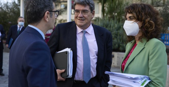 Pacto a la vista: el Gobierno rebajará la cuota mínima de autónomos y establecerá un máximo de 590 euros