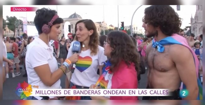 La 'orgullosa' madre del desfile de Madrid que ha enamorado a Twitter por su discurso en TVE