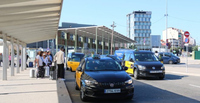 Els taxistes de Barcelona desconvoquen la vaga prevista per aquest dimarts