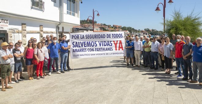 El Ayuntamiento aprueba una moción a favor del nuevo puerto