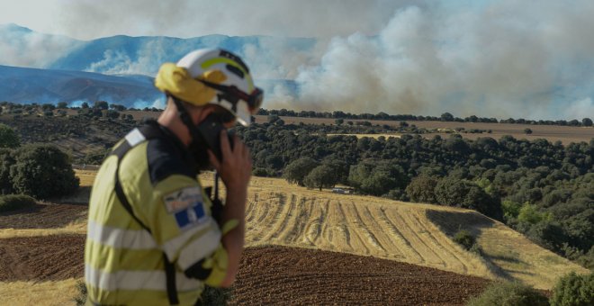 Dos muertos al estrellarse una avioneta de una escuela de vuelo en Almería