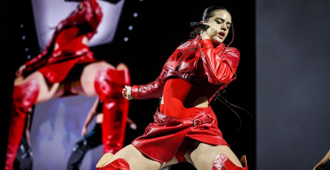 Rosalía porta el Palau Sant Jordi a l'èxtasi: "Em fa molta il·lusió estar a casa"