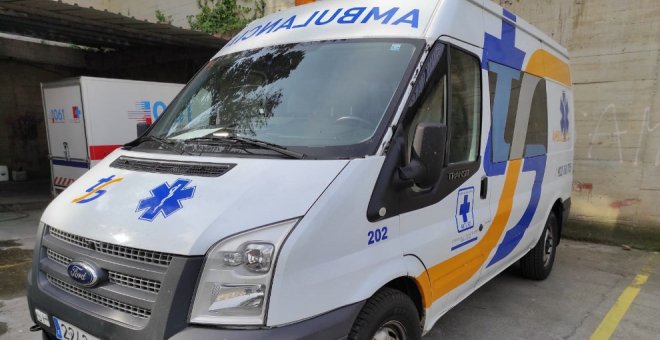 Sanidad "prioriza" la internalización del servicio de ambulancias