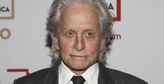 Michael Douglas, cada vez más parecido a Kirk Douglas, quiere saber cómo estás