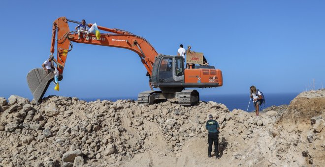 Máxima tensión en el Puertito de Adeje por los enfrentamientos entre los activistas y el director del macroproyecto Cuna del Alma