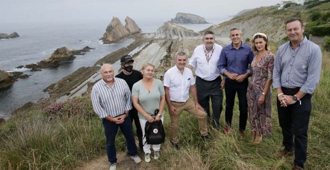 El embajador de España ante UNESCO defenderá con "orgullo" el proyecto geoparque de Costa Quebrada