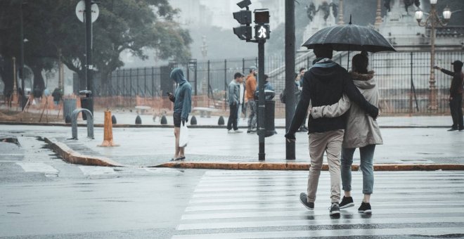 El agua de lluvia de todo el planeta está contaminada por 'sustancias químicas para siempre'