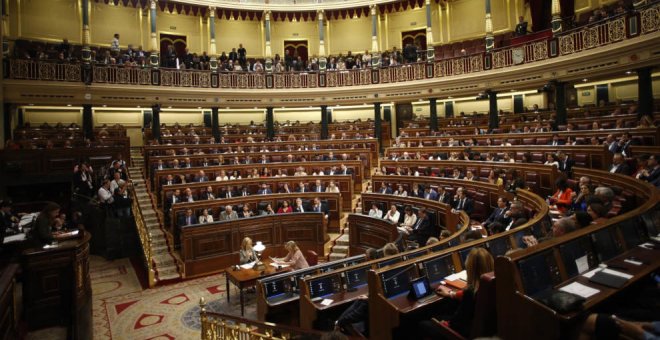 Gastados 2,12 millones de euros en viajes nacionales de diputados desde enero