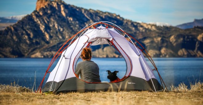 Consejos para acampar seguros y respetando el entorno