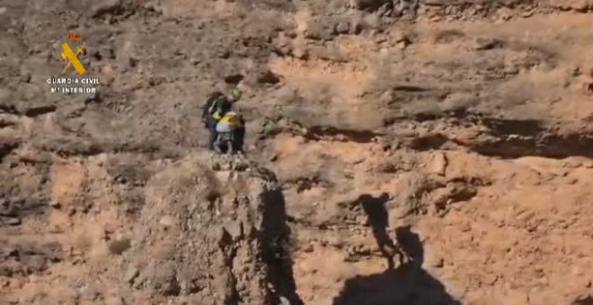 Espectacular rescate de la Guardia Civil en los Mallos de Riglos