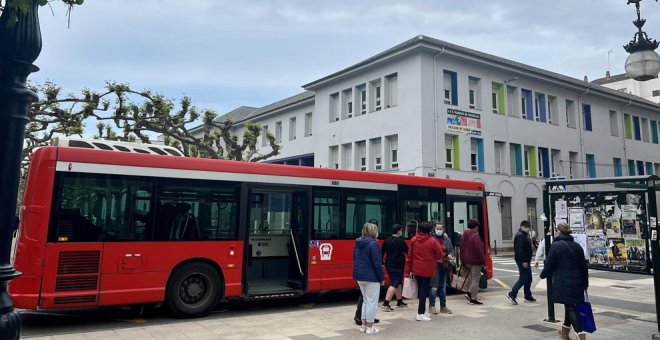 Denuncian que el Ayuntamiento ha "dejado escapar" la ayuda del Ministerio para rebajar el Torrebus