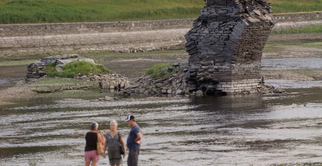 Desciende el agua de los embalses, resurgen las ruinas, acuden los turistas