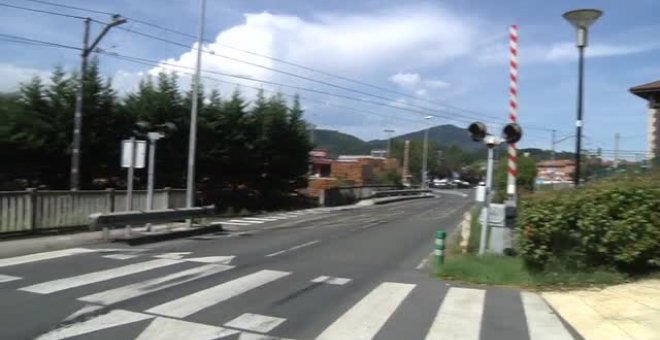 Una mujer muere en Vizcaya al ser aplastada por una farola derribada por un coche