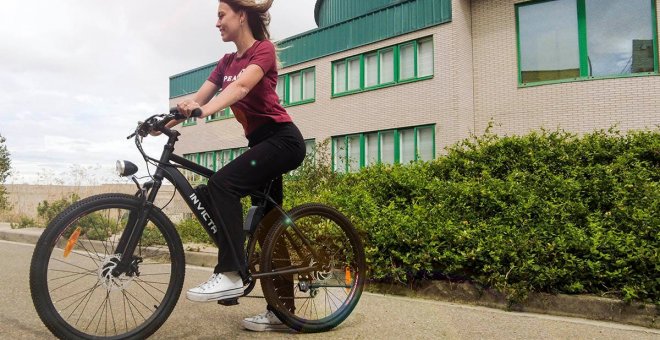 Invicta Electric Troky, una bicicleta eléctrica para el día a día por menos de 1.500 euros