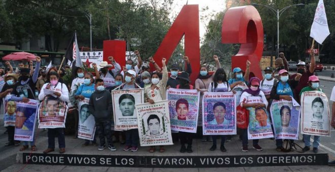 Investigaciones sobre asesinato estudiantes en  Ayotzinapa apuntan a altos cargos militares