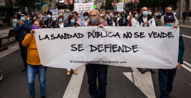 El Colegio de Enfermería de Madrid califica de "debacle" el plan de Urgencias extrahospitalarias de Ayuso