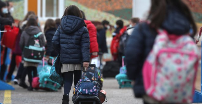 Baja la obesidad en niños, pero hacen menos deporte, comen peor y están más tristes desde la pandemia