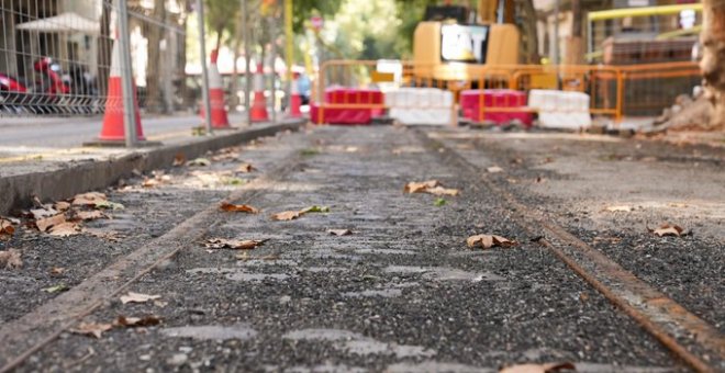 Les vies de l'antic tramvia trobades en les obres de la superilla formaran part del nou Eixample de Barcelona