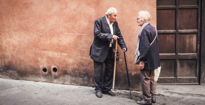 Los fondos de pensiones privados se desinflan y erosionan la jubilación de tres millones de ahorradores​