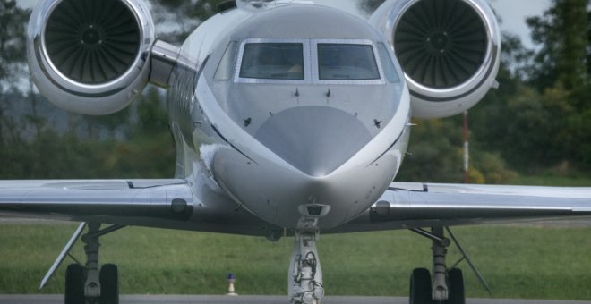 Los jets privados seguirán volando a sus anchas en la UE pese a la crisis climática