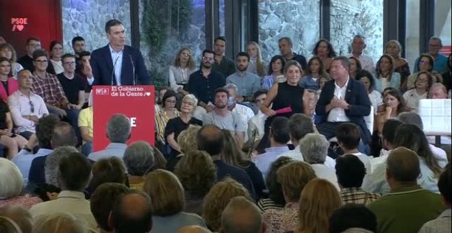 Sánchez: "No es que las grandes empresas energéticas vayan con el PP de la mano, es que llevan del ronzal al PP"