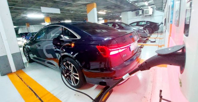 Instalar 1.000 cargadores urbanos para coches eléctricos, el objetivo de esta empresa para este año