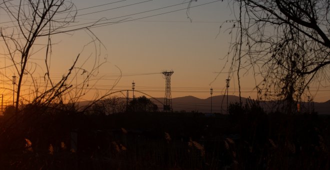 La electricidad sube este martes un 13%, hasta los 284 euros/MWh