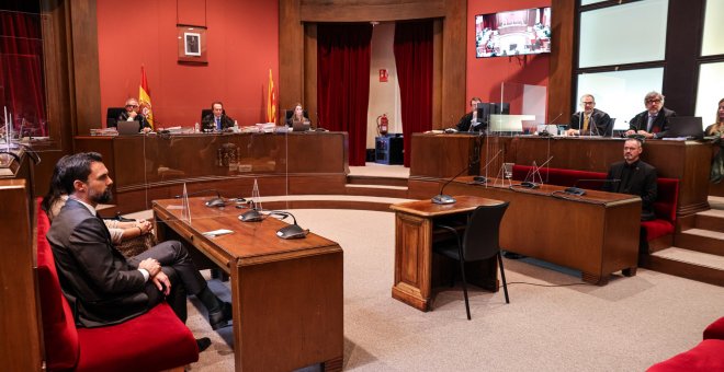 L'antiga Mesa proclama que "al Parlament no s'hi pot prohibir cap judici" al final del seu judici per desobediència