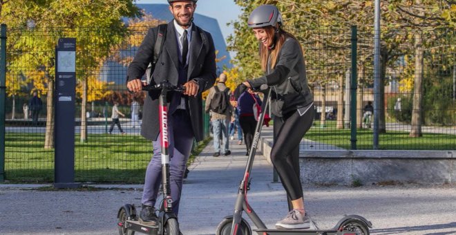 Uno de los mejores patinetes eléctricos de Ducati más barato que nunca con Amazon Prime