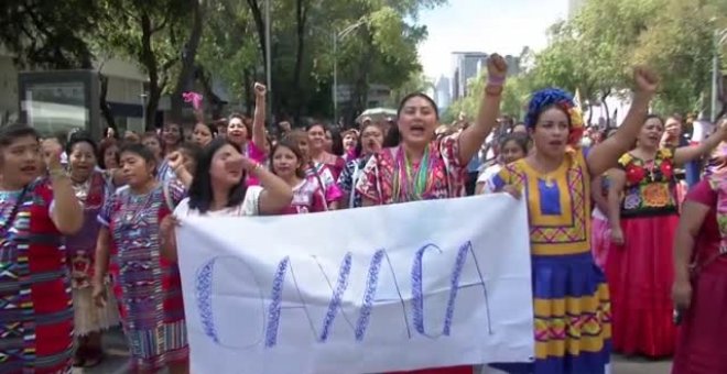 Reivindicación del orgullo indígena en las marchas del 12-O en México