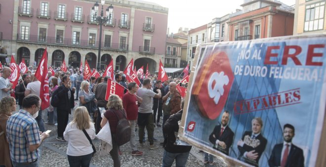 Indignación por el anuncio de 208 despidos en Duro Felguera después de su rescate por el Estado