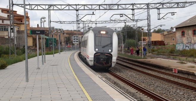 Els impulsors del tren-tram de la Costa Brava volen que sigui un fet el 2030 per revertir la dependència dels carburants