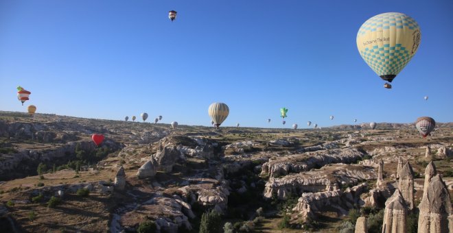 Mueren dos turistas catalanas y tres resultan heridas por un accidente de globo en Turquía