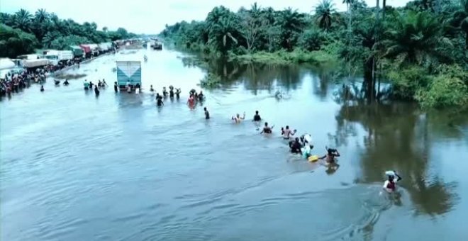 Las inundaciones en Nigeria bloquean la salida de gas del país