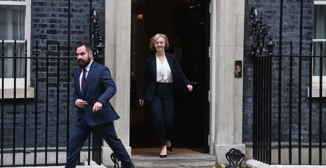 Dimite la primera ministra británica, Liz Truss, después de tan solo 44 días en el cargo