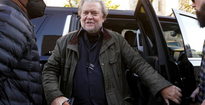 Condenado a cuatro meses de prisión Steve Bannon, exasesor de Trump