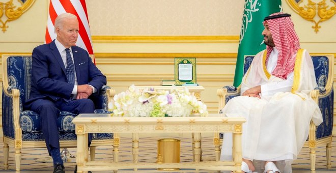 Arabia Saudí desafía a Biden, empobrece a Europa y debilita el escudo social español desde la OPEP+